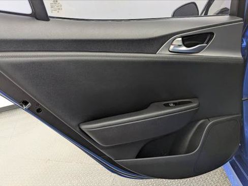 Used 2018 Kia Stinger GT RWD image 16