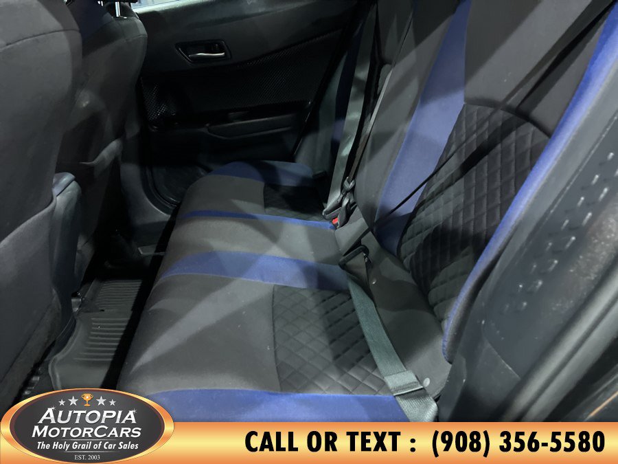 Used 2022 Toyota C-HR XLE FWD image 17