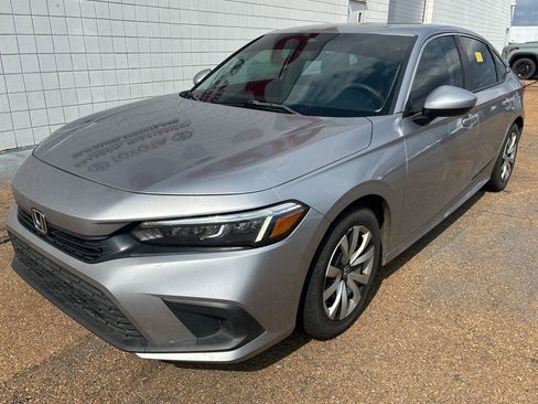 Used 2022 Honda Civic LX image 1