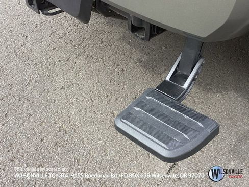 Used 2025 Toyota Tacoma TRD Sport image 19