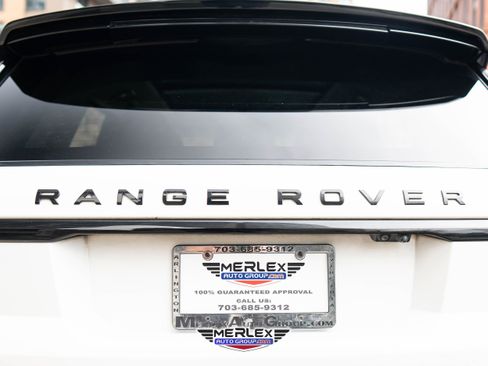 Used 2017 Land Rover Range Rover Sport SVR image 49