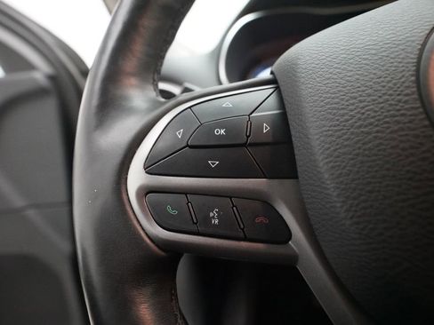 Used 2019 Jeep Cherokee Sport w/ Cold Weather Group image 17