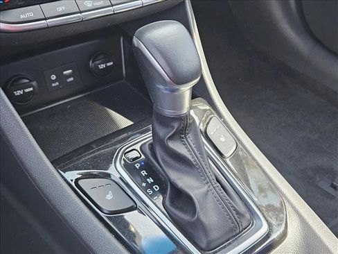 Used 2019 Hyundai Ioniq Limited image 14