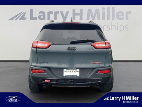 Used 2015 Jeep Cherokee Trailhawk w/ Leather Interior Group image 4