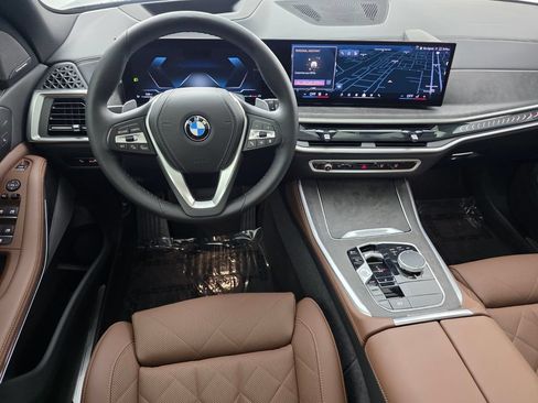Used 2025 BMW X5 sDrive40i RWD image 36