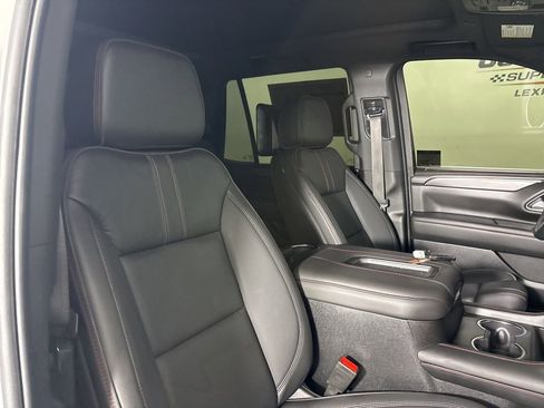 Used 2024 Chevrolet Tahoe RST w/ Luxury Package AWD/4WD image 32