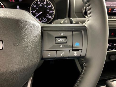 Certified 2026 Nissan Rogue SV AWD/4WD image 13
