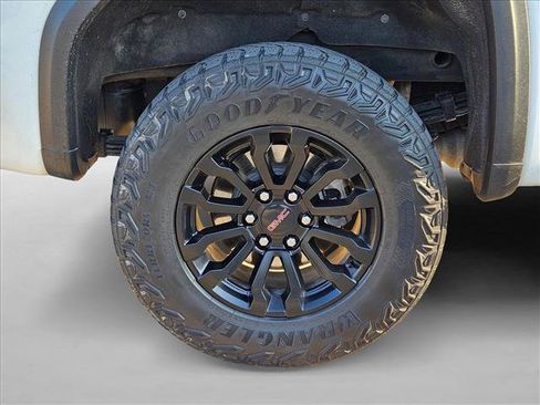 Used 2023 GMC Sierra 1500 AT4X AWD/4WD image 25