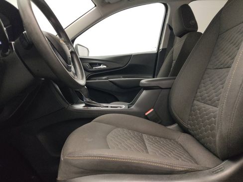 Used 2020 Chevrolet Equinox LT FWD image 17