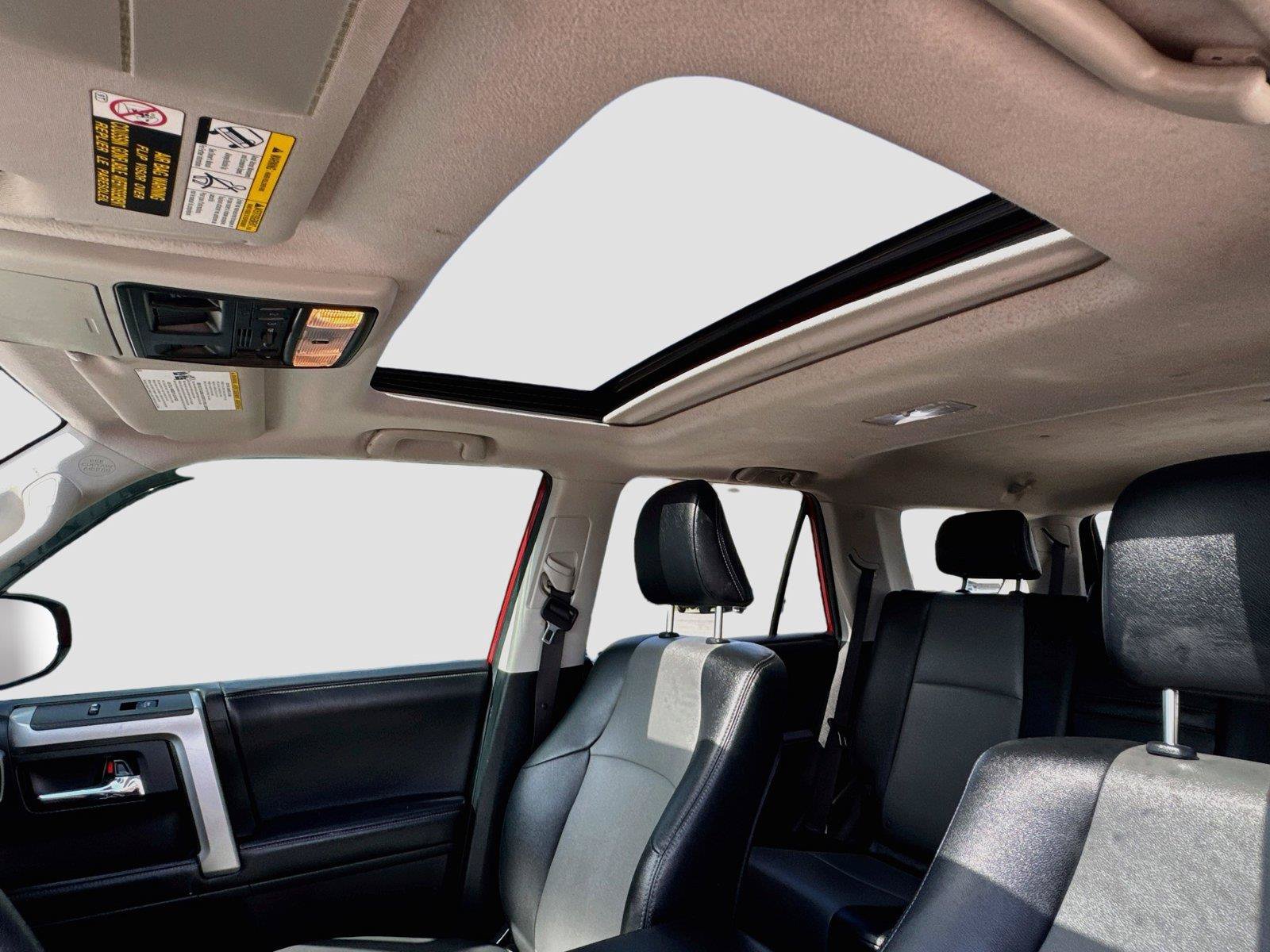 Used 2022 Toyota 4Runner SR5 Premium w/ Moonroof Package RWD image 23