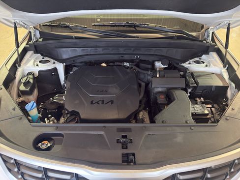 Used 2023 Kia Telluride S AWD/4WD image 32
