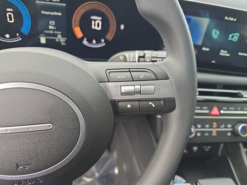 New 2026 Hyundai Tucson SE image 19