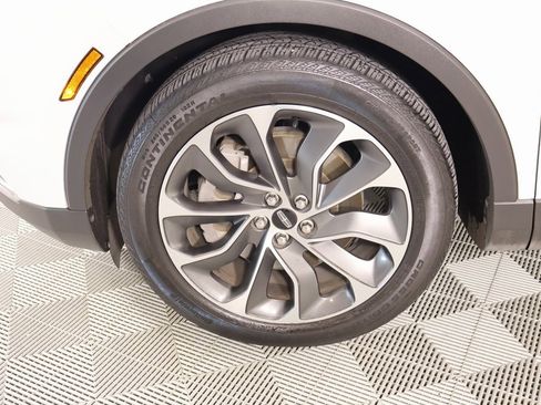 Certified 2022 Lincoln Nautilus Reserve image 18