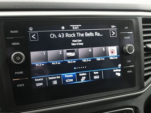 Used 2021 Volkswagen Atlas SE w/ Towing Package image 18