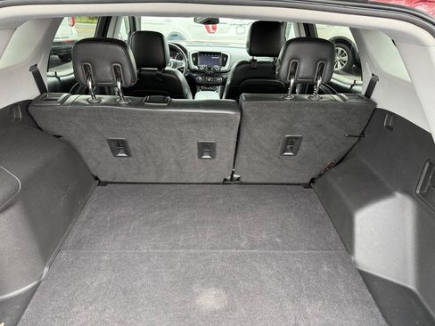 Used 2020 GMC Terrain SLT w/ Preferred Package FWD image 17