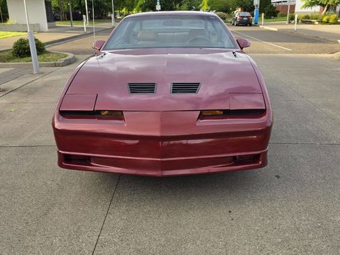 Used 1989 Pontiac Firebird Trans Am RWD image 2