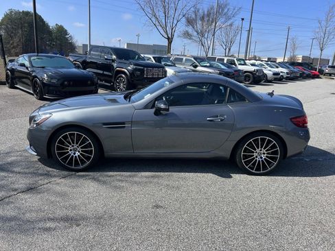 Used 2019 Mercedes-Benz SLC 300 image 4