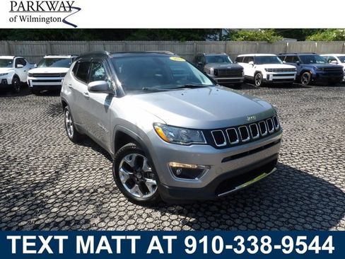 Used 2018 Jeep Compass Limited w/ Navigation Group AWD/4WD image 1