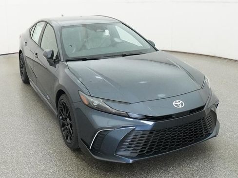 New 2026 Toyota Camry SE FWD image 14