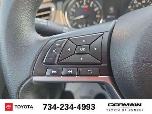 Used 2020 Nissan Rogue S FWD image 24