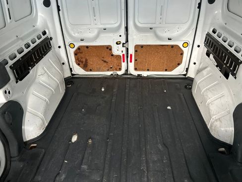 Used 2013 Ford Transit Connect XLT image 20