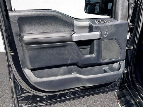 Used 2017 Ford F150 XLT w/ Equipment Group 302A Luxury AWD/4WD image 20