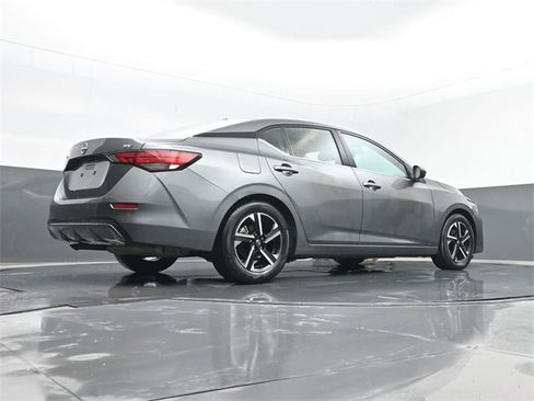 Used 2024 Nissan Sentra SV image 23