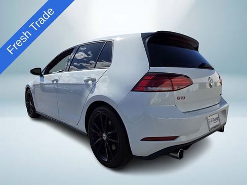Used 2021 Volkswagen GTI SE image 4