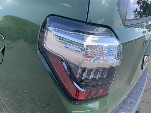 Used 2022 Toyota 4Runner TRD Sport w/ Technology Package RWD image 29