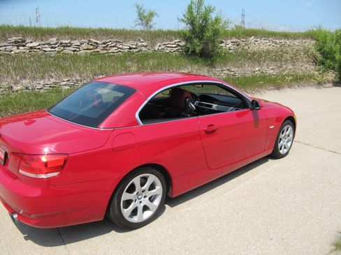 Used 2008 BMW 335i Convertible w/ Premium Pkg RWD image 18