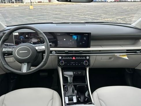 New 2025 Hyundai Tucson SEL image 10