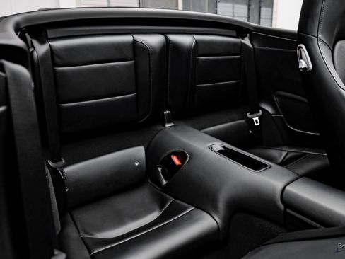 Used 2015 Porsche 911 Turbo image 75