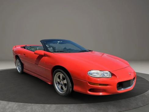 Used 1999 Chevrolet Camaro Z28 w/ Sport Appearance Pkg RWD image 12