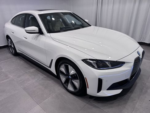New 2026 BMW i4 xDrive40i w/ Premium Package image 3