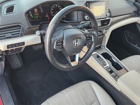 Certified 2019 Honda Accord Touring image 2