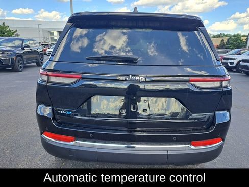 Used 2023 Jeep Grand Cherokee 4WD 4xe image 4