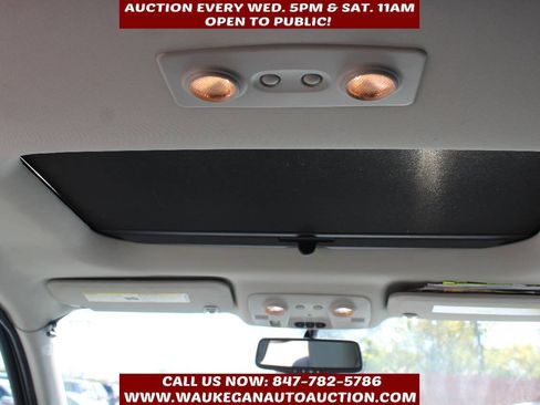 Used 2012 GMC Acadia SLT image 9