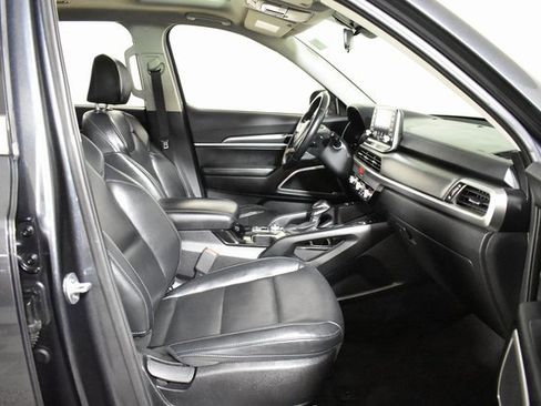 Used 2020 Kia Telluride S w/ S 8 Passenger Seating Package image 40