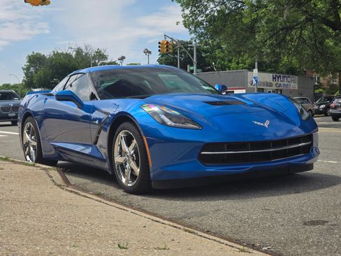 Used 2014 Chevrolet Corvette Stingray Coupe w/ Battery Protection Package RWD image 4