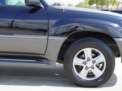 Used 2007 Lexus LX 470 4WD image 9