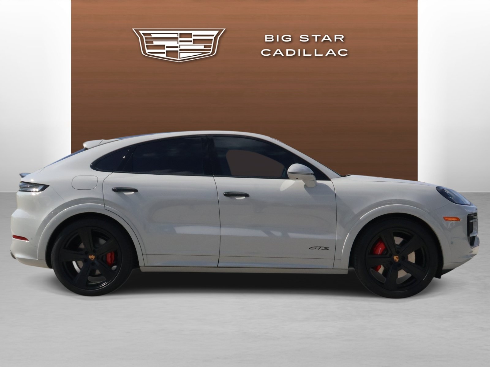 Used 2026 Porsche Cayenne GTS AWD/4WD image 6