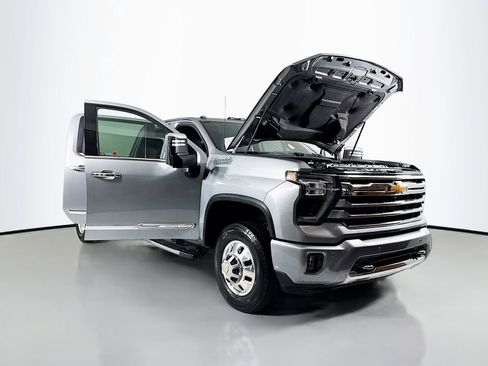 Used 2024 Chevrolet Silverado 3500 High Country w/ High Country Premium Package AWD/4WD image 26