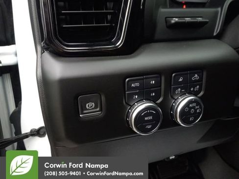 Used 2024 GMC Sierra 1500 AT4 w/ Technology Package image 13