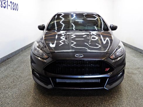 Used 2016 Ford Focus ST FWD image 3