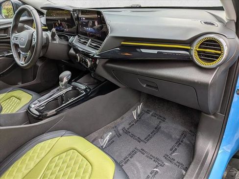 Used 2025 Chevrolet Trax ACTIV w/ Sunroof Package image 21