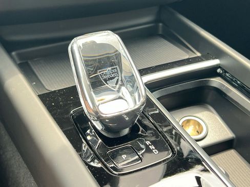 New 2026 Volvo XC60 B5 Plus w/ Protection Package Premier image 22