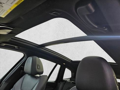 Used 2019 BMW X3 sDrive30i w/ Driving Assistance Package image 16