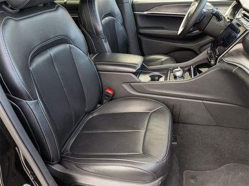 Used 2024 Jeep Grand Cherokee L Limited w/ Luxury Tech Group II image 41