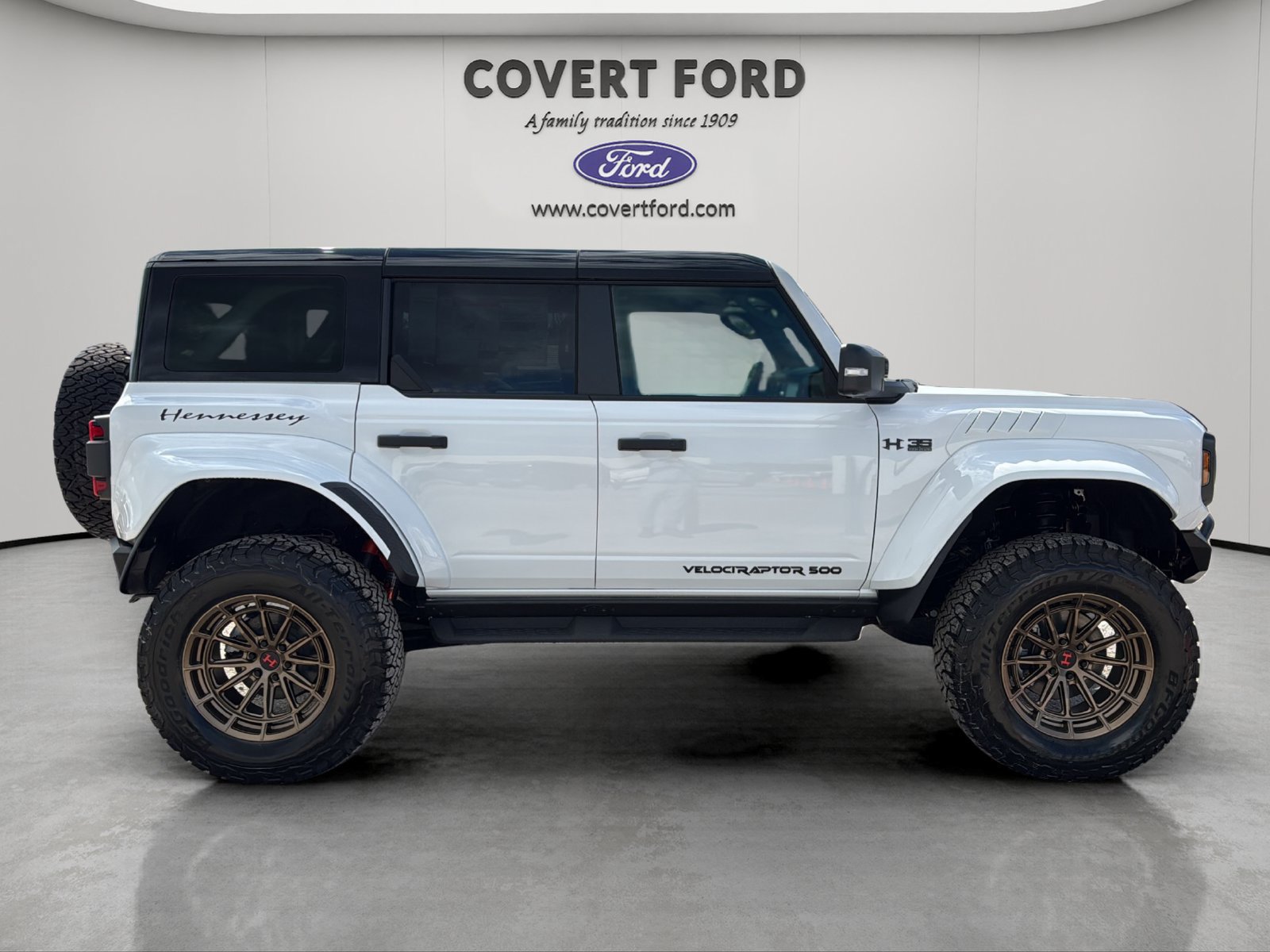 New 2026 Ford Bronco Raptor w/ Interior Carbon Fiber Pack AWD/4WD image 6