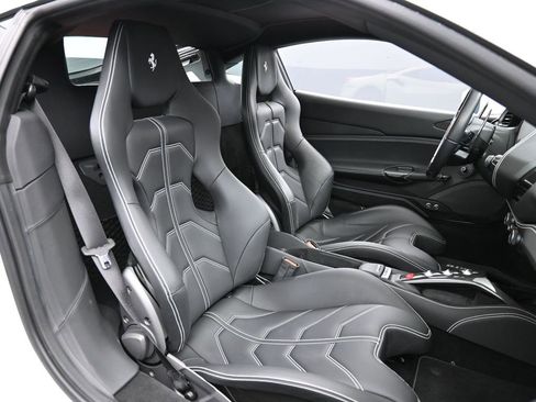 Used 2017 Ferrari 488 GTB image 32